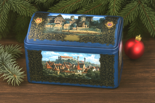 Nuremberg old town chest